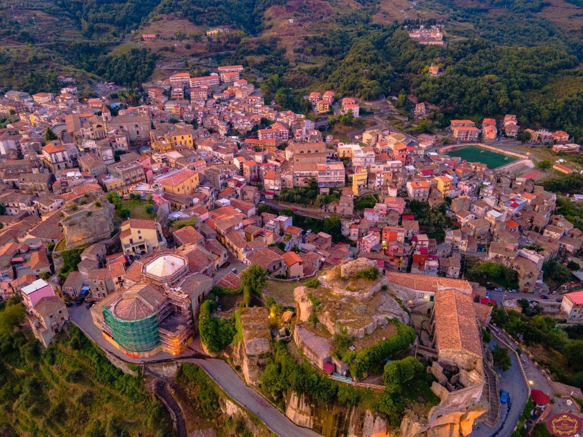 Albergo Diffuso Borgo Santa Caterina "Vintage" Castiglione De Sicilia Eksteriør billede
